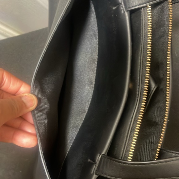 Black dressy purse take it where you wanna take it and have fun or make business - Picture 3 of 5